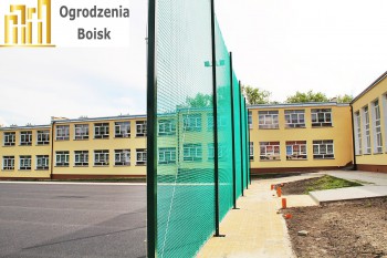 Boisko sportowe - Trwała siatka na boisko - Trwałe siatki ochronne